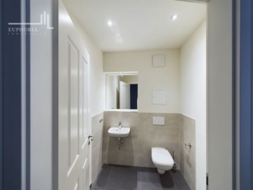 Erfurt - Kernsanierte 3-Zimmer-Wohnung mit Terrasse nahe der ICE-City - Gäste-WC
